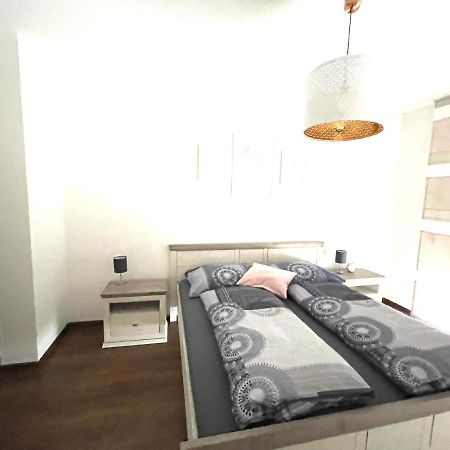 Gaestetraum Mit Wunderschoenem Ausblick Und Garten Apartman Muhldorf Bei Feldbach Kültér fotó